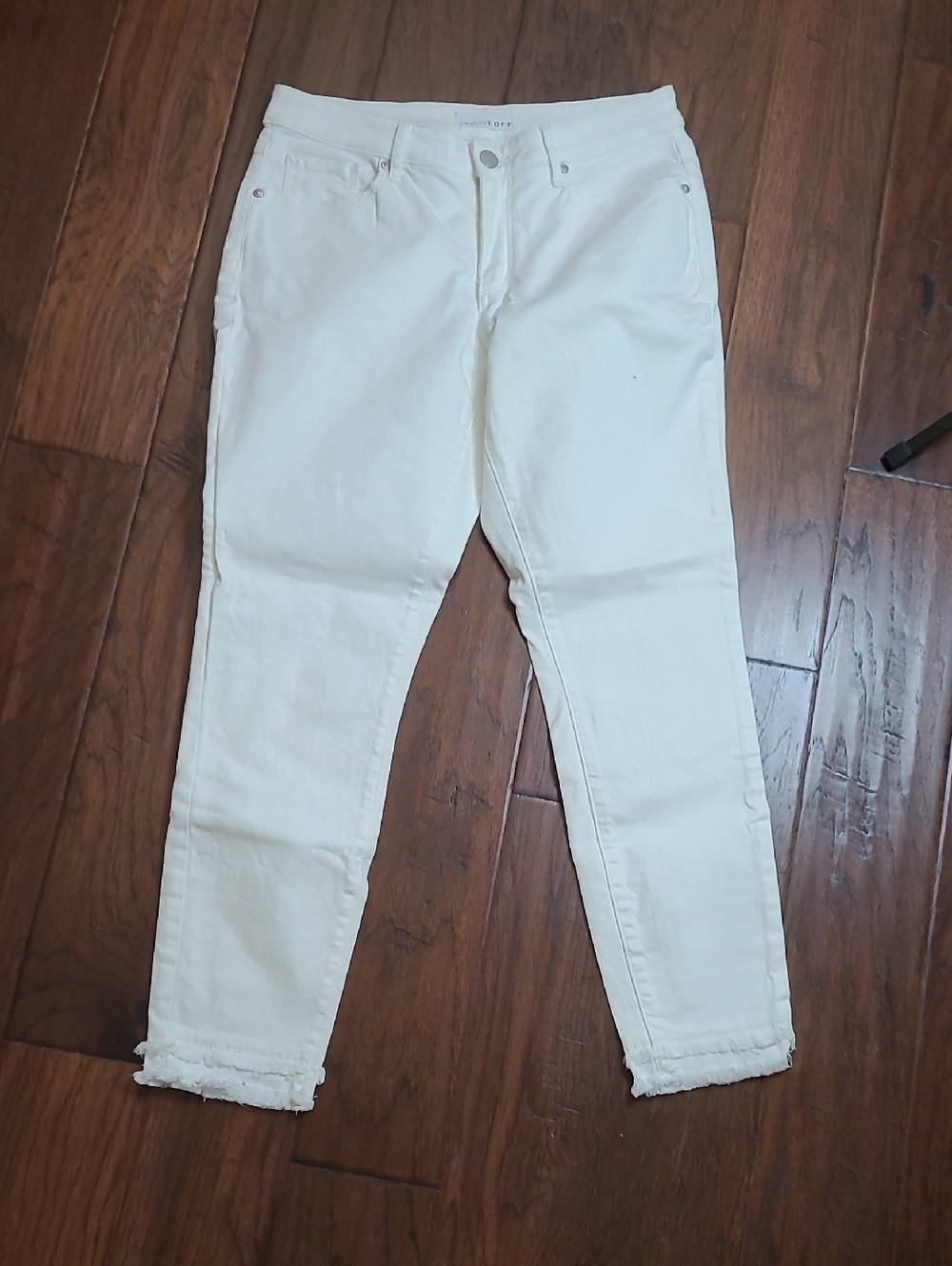 LOFT White Ankle Curvy Skinny Jeans with Double Raw Fringe/Frayed Hem size 8/29